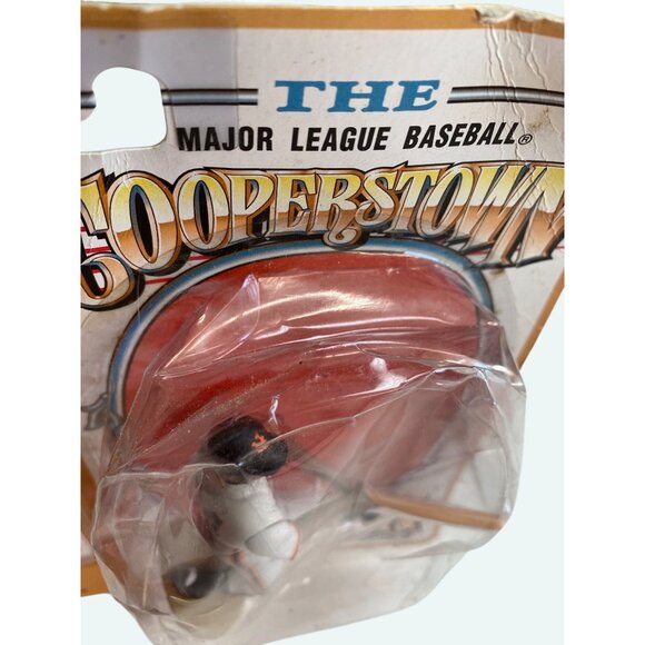 Starting Lineup 1994 Willie Mays Cooperstown Collection Figurine - Picture 3 of 9